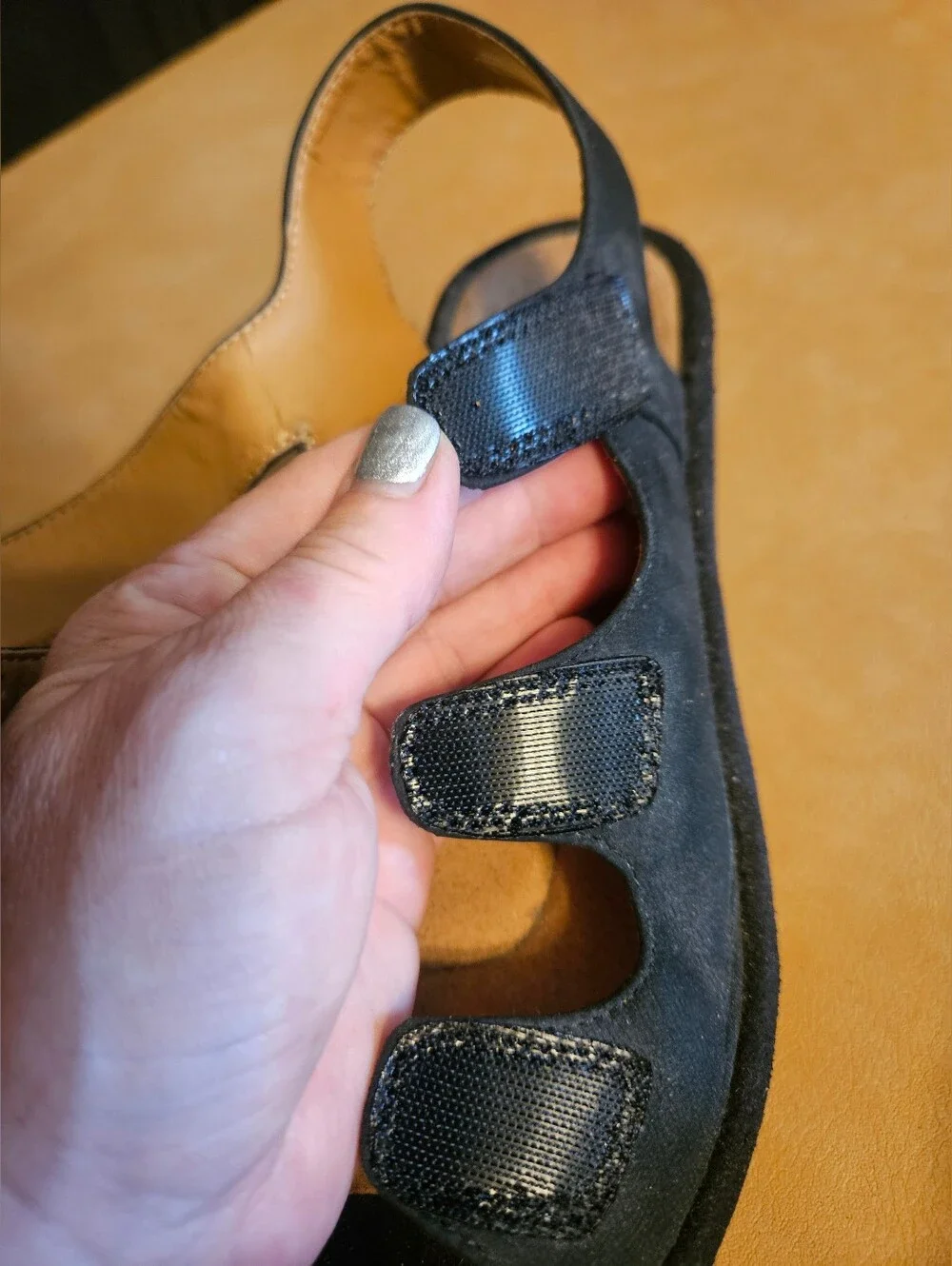 Clarks size black
